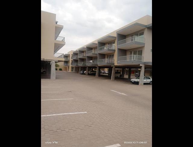 2 BEDROOM TOWNHOUSE FOR SALE IN LAMBTON